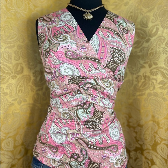 ✨Vintage Y2K Boho Pink, White & Brown Paisley Tank Top✨ - Picture 2 of 5